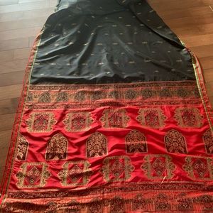 Black, Red, Gold woven Silk Bollywood SAREE SARI